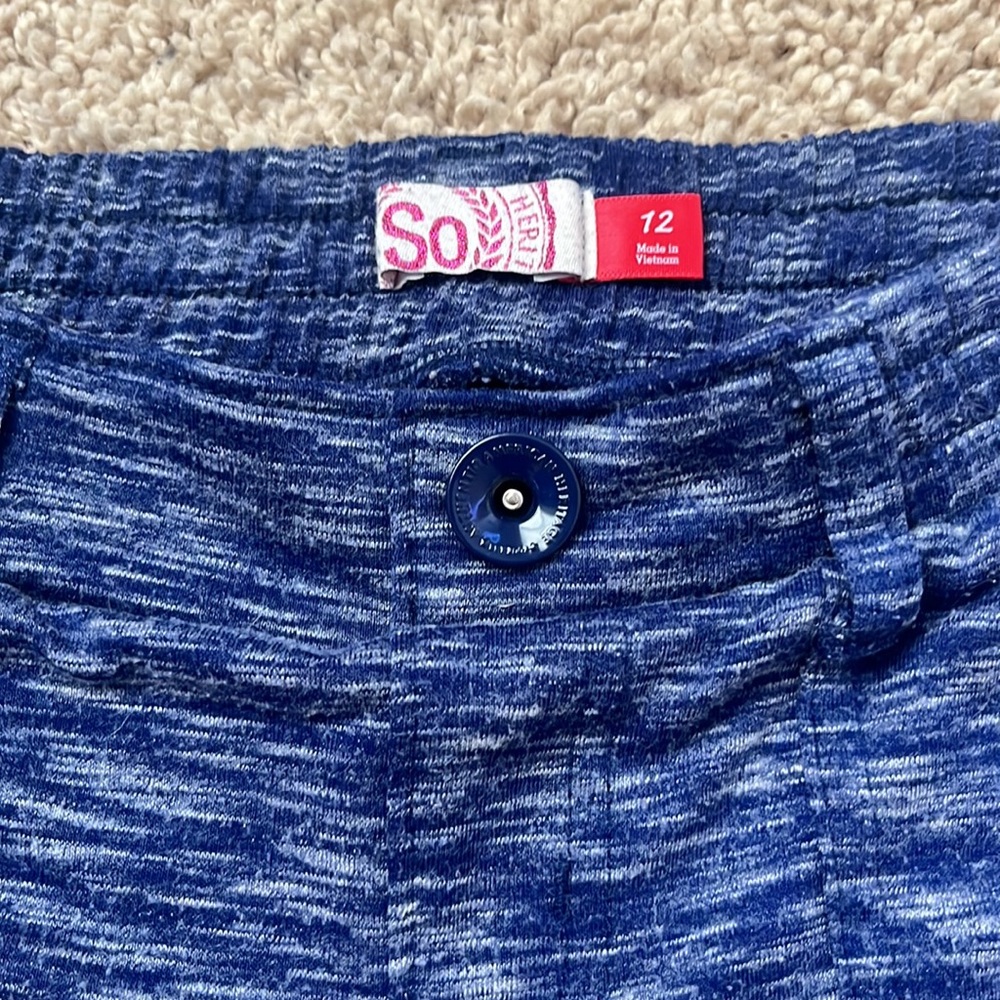 Shorts - Picture 6 of 7